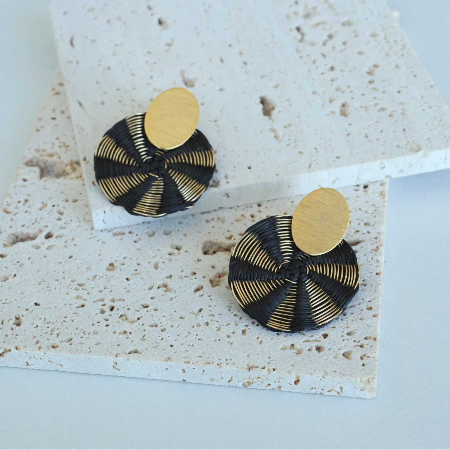 Wire Stripes Plantain Earrings