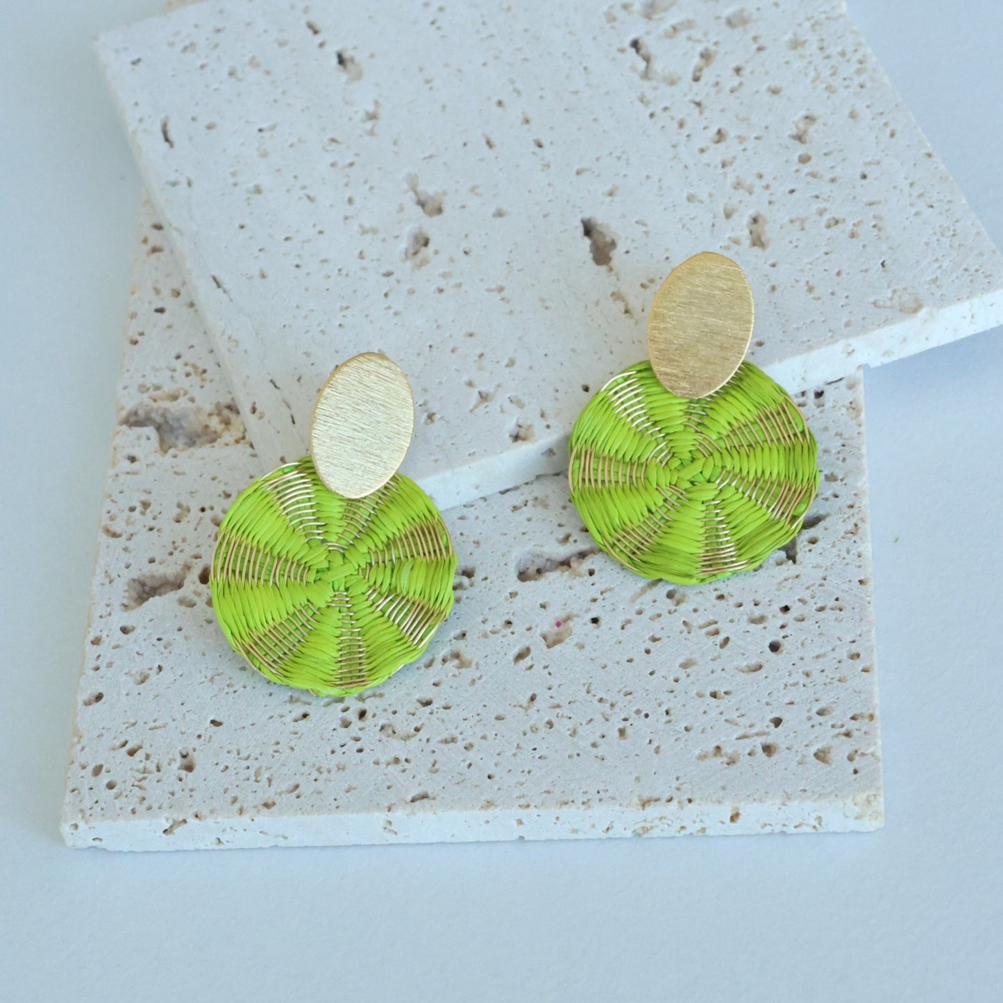Wire Stripes Plantain Earrings